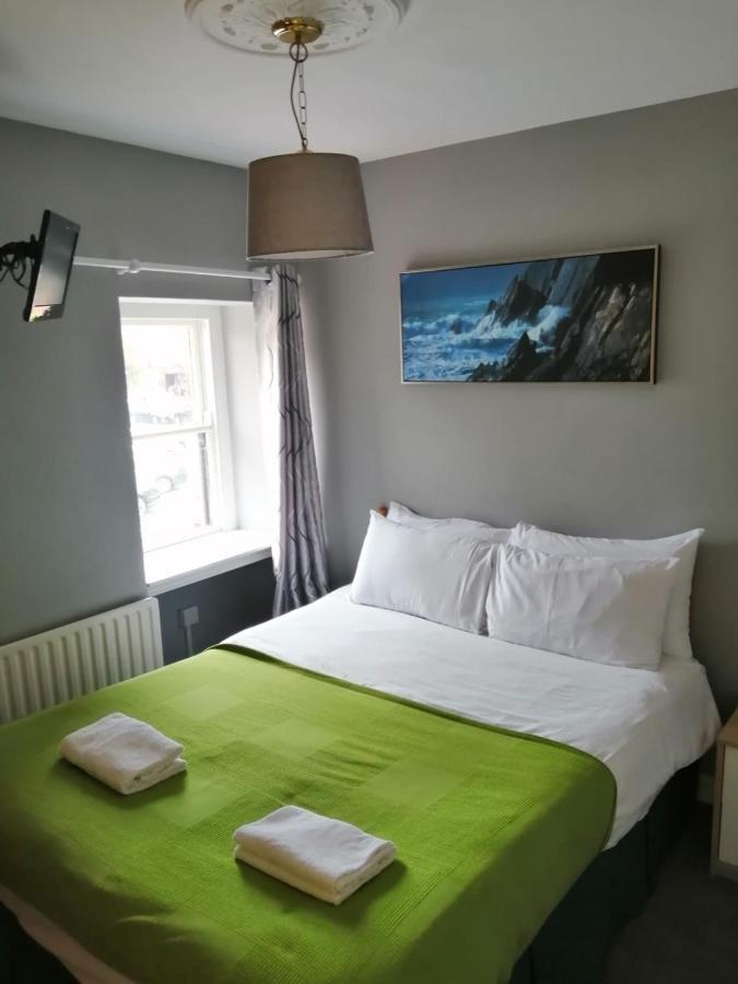 An File Economy Rooms Westport Esterno foto